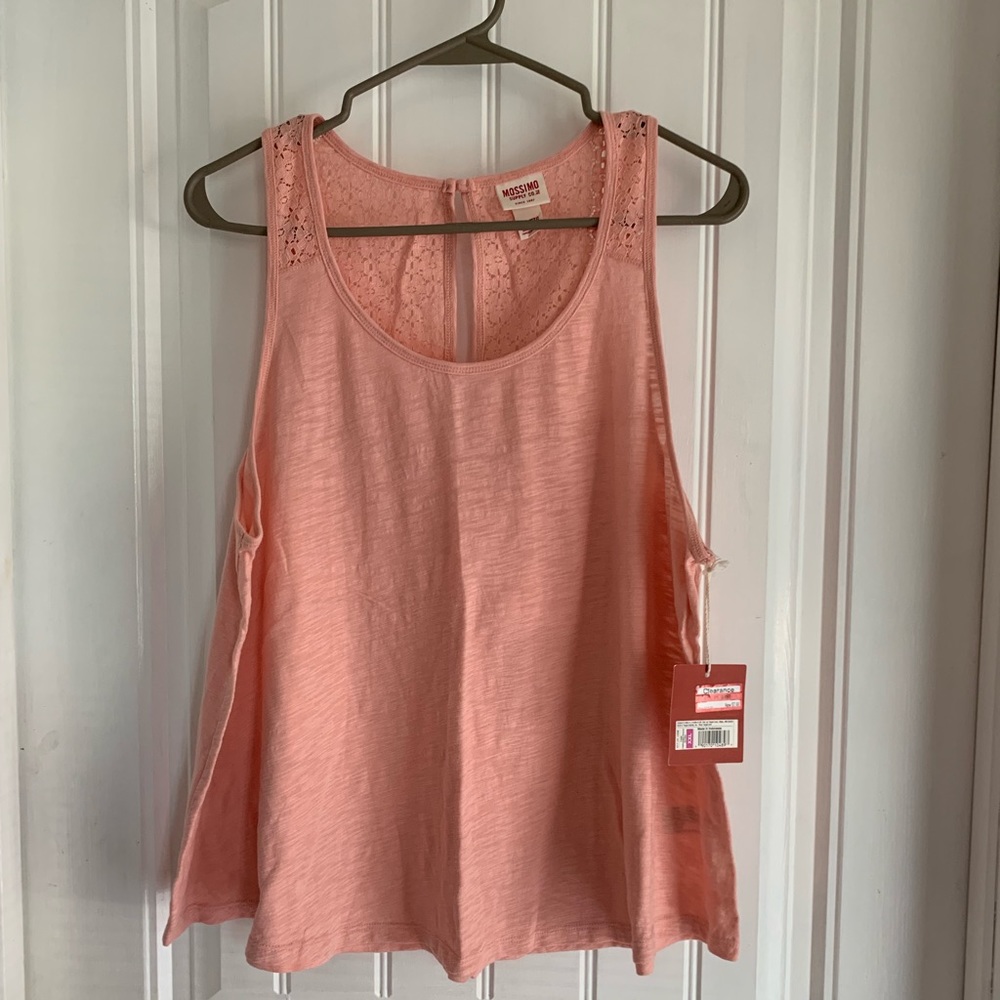 Tank. Coral peach like color